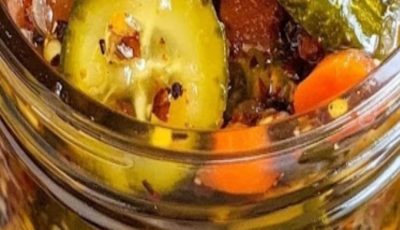 Spicy Garlic and Dill Pickles