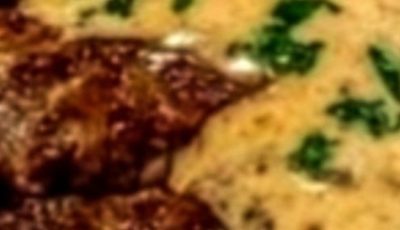 Juicy Steak with Creamy Garlic Sauce