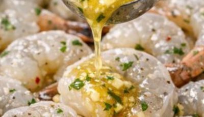 Simple Baked Shrimp with Lemon Butter Sauce