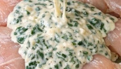 Creamy Spinach Parmesan Baked Chicken
