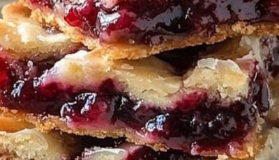 How to Make a Tray of the Most Delicious Cherry Pie Bars