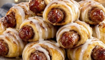 Breakfast Pigs in Cinnamon Rolls
