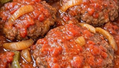 Slow Cooker 4-Ingredient Depression Era Swiss Steak