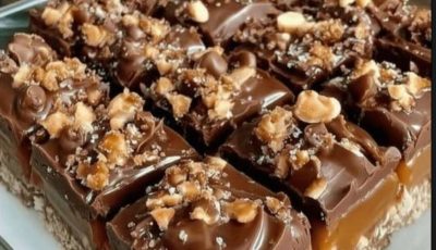 Irresistible Caramel Chocolate Crunch Bars Recipe