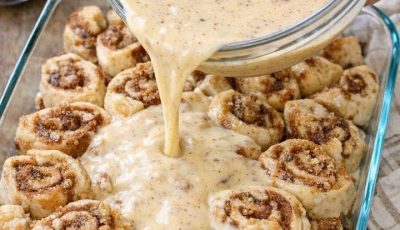 Sweet Blend King Cake Cinnamon Roll Casserole
